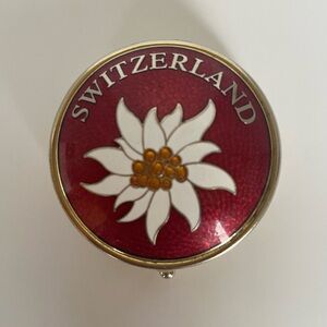 Switzerland Edelweiss Red Swiss Vintage-Style Metal Pill Box • Small Travel Case